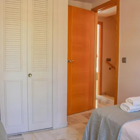 Fantastica Adosada En Vakantiehuis *